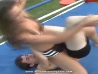 寵兒 vs adolescent ring 摔角