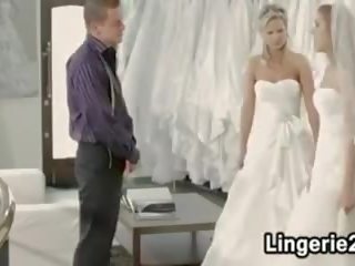 신부 inthreesome 에 드레스 가게, 무료 더러운 비디오 f4