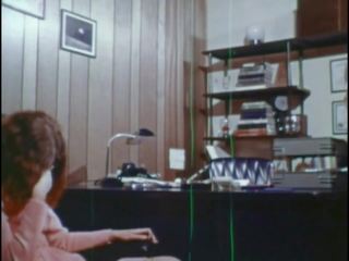 Na psychiatrist 1971 - film polna - mkx, odrasli posnetek 13