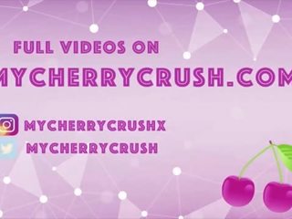 Captivating ræv erting i truser og onanering med leker - cherrycrush