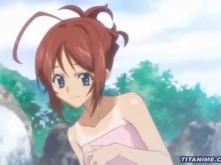 Tóc đỏ hentai cô gái được fondled trên cô ấy tuyệt vời bồn tắm