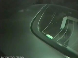 Публичен кола мръсен видео заловени от infrared камера